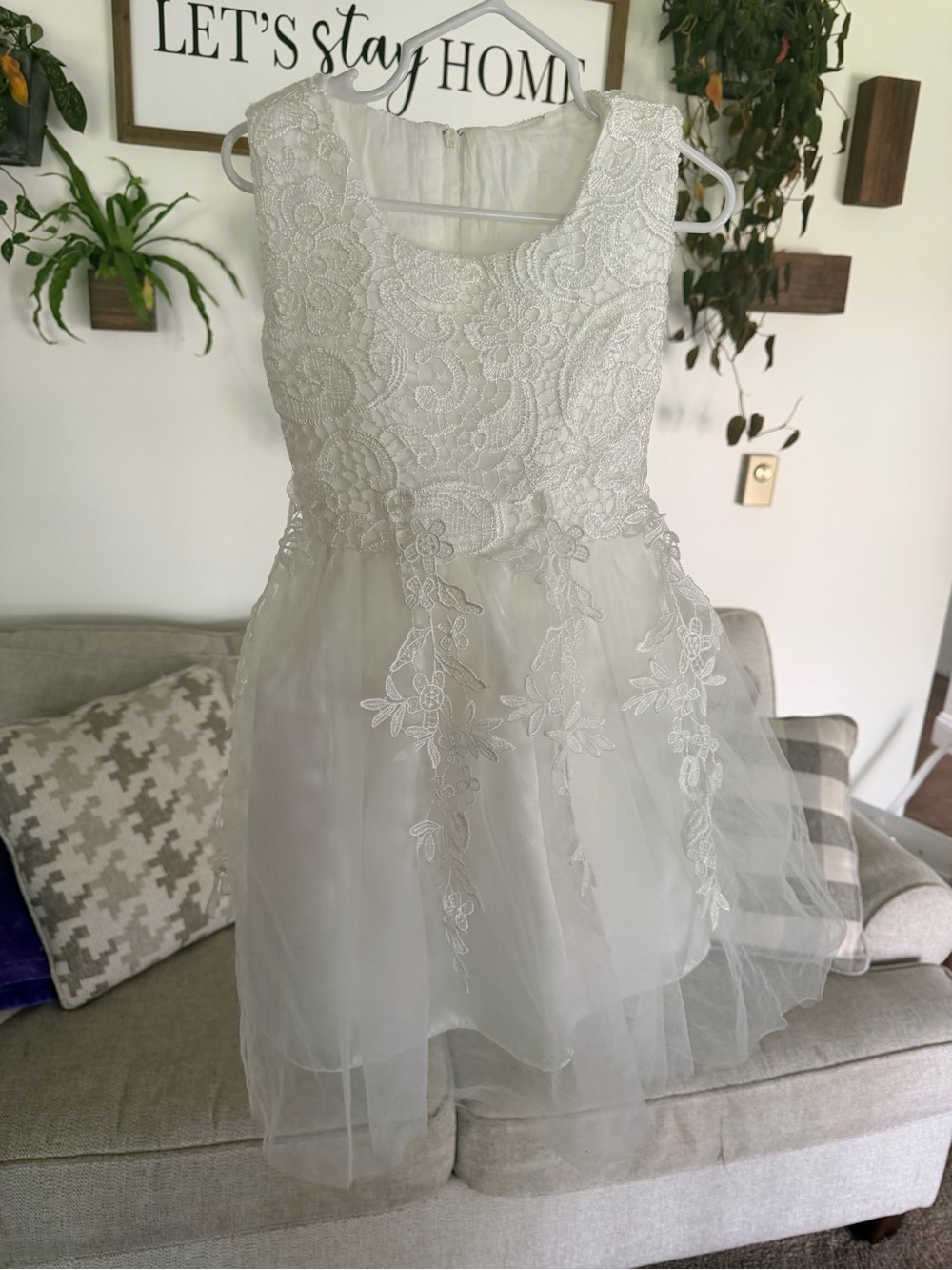 Girls Ivory Lace & Tulle Formal Dress